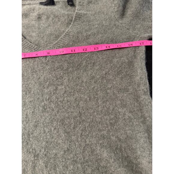 ATM Womens Cashmere V-Neck Pullover Sweater Size Small euc - Picture 6 of 8